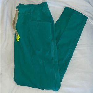 Medelita Pixel Skinny Scrub Pants in Surgical Green
